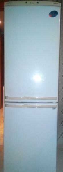 Холодильник Samsung RL28FBSW. Комсомольск