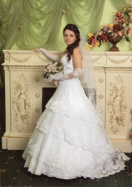 Свадебное платье с маленьким шлейфом.. Иваново