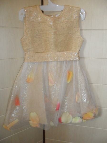 Продам платье размер 104 см. Иваново
